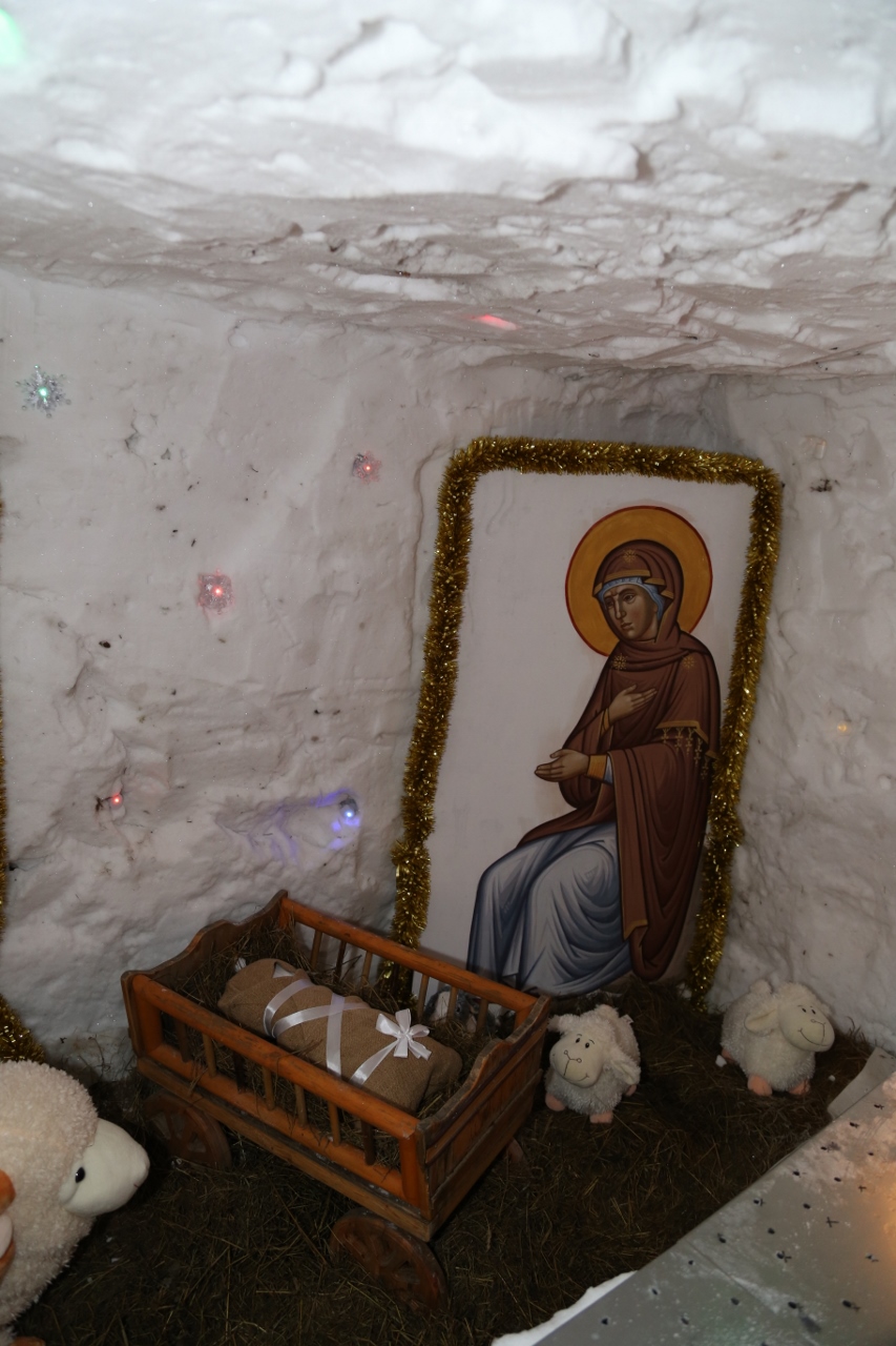 Где родился иисус стране. Вертеп Иерусалим. Место где родился Иисус Христос вертеп. Пещера Рождества Христова. Священная пещера вертеп.