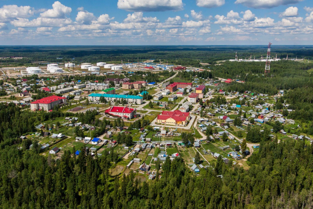 Поселок ел. Поселок Салым Нефтеюганский район. Поселок Пойковский Нефтеюганского района. Сентябрьский поселок ХМАО. П сентябрьский Нефтеюганский район.