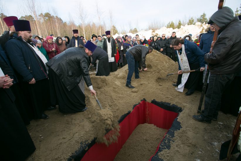 Как хоронят староверов в наше время фото