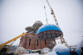 16 ноября. Чин освящения куполов и крестов строящегося Троицкого кафедрального собора г. Сургута