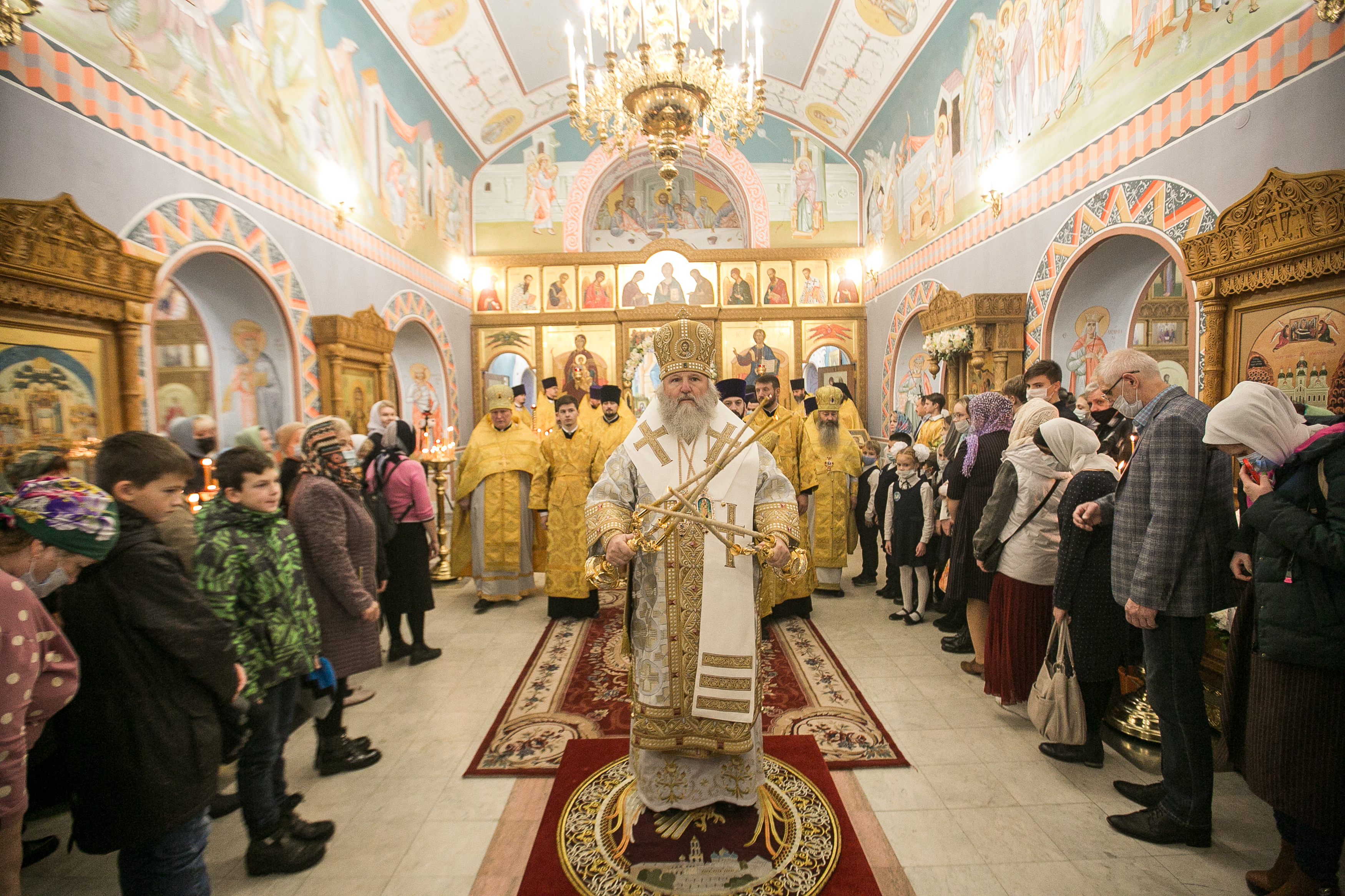 Полиция охраняет храмы на Рождество