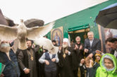 20 июня. Митрополит Павел совершил праздничное богослужение на площади перед строящимся Троицким кафедральным собором г. Сургута