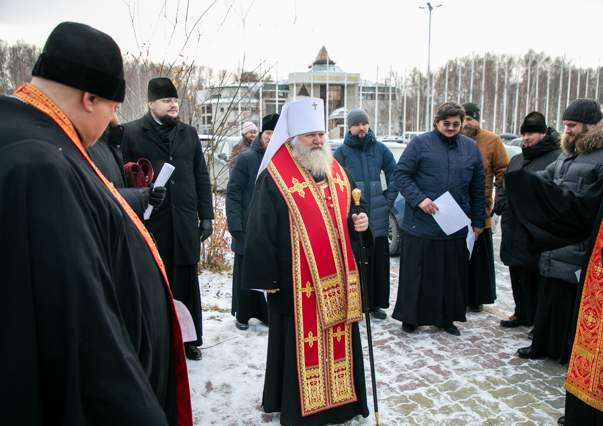 Митрополит Павел совершил заупокойную литию в память безвинно богоборцами  убиенных на месте захоронения расстрелянных в годы репрессий в  Ханты-Мансийске | 30.10.2023 | Ханты-Мансийск - БезФормата