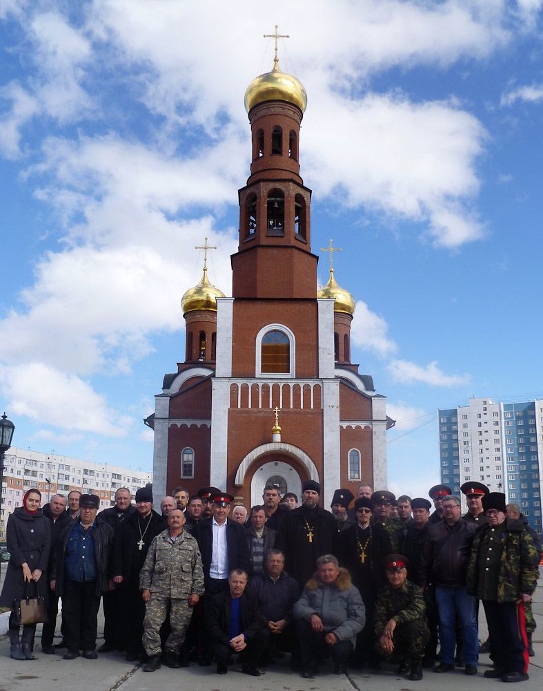 Храм Рождества Христова Нижневартовск осенний